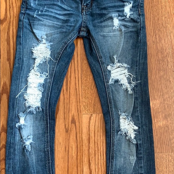 Women’s Ripped Jeans - Picture 4 of 7